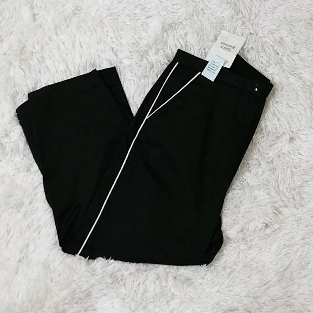 Intriguing Threads Black Capri Pants with White Stripe Accents M NWT
